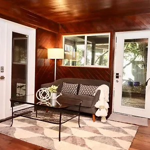 Gasthof Sunny House, Vancouver